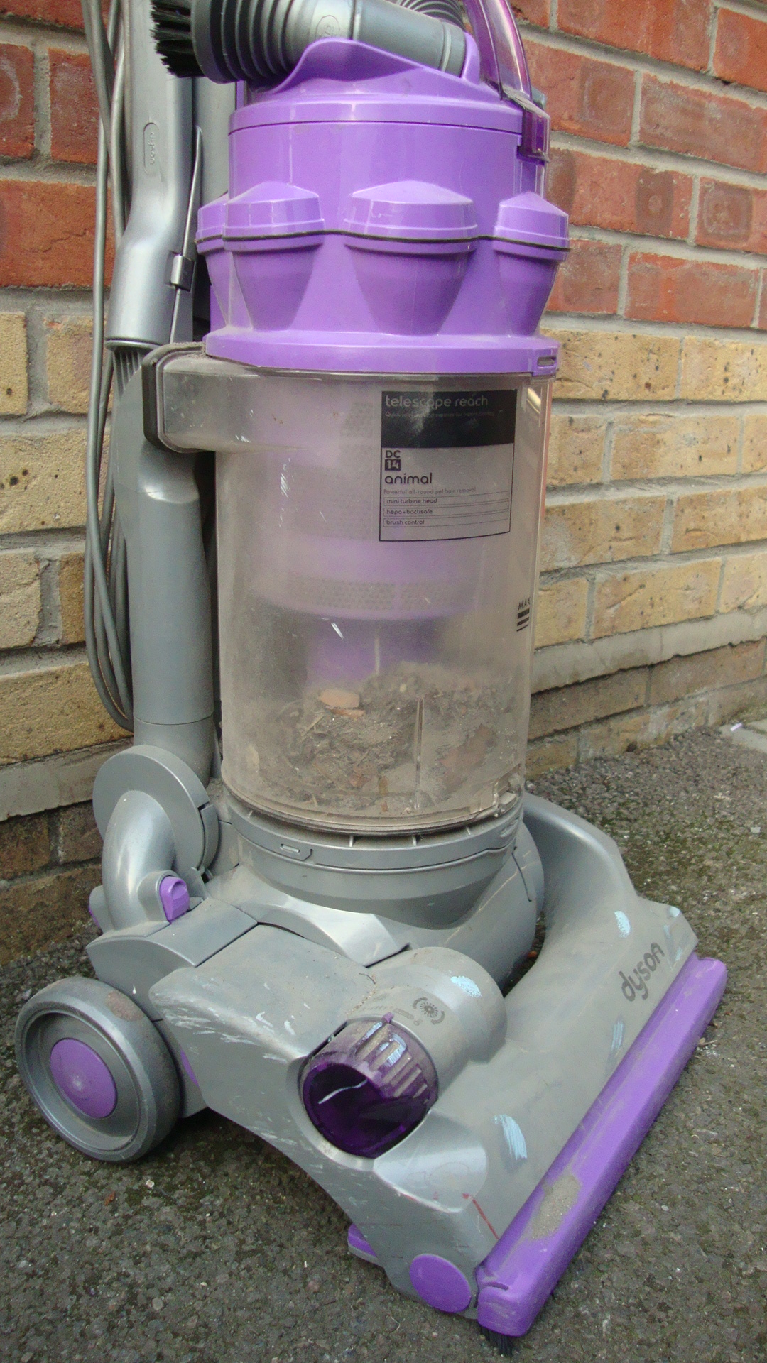Dyson Vacuum Cleaner Servicing